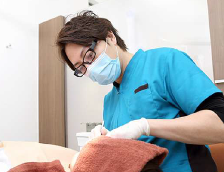 外苑前（東京）の歯医者、Angel総合歯科でむし歯治療